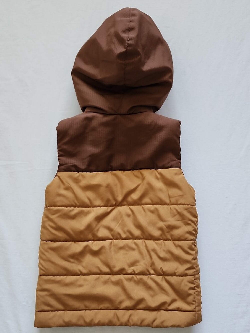 Tommy Bahama Two-Tone Brown & Camel Hooded Puffer Vest | M 7/8 - Picture 13 of 13